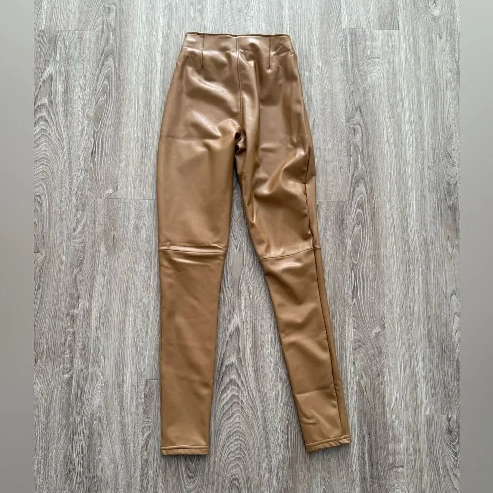 Abercrombie & Fitch Vegan Leather Leggings - Picture 9 of 10